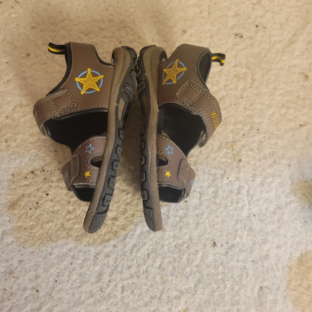Disney Pixar Toy Story Woody Boys Sandals Size 10 Brown Hook Loop Shoes